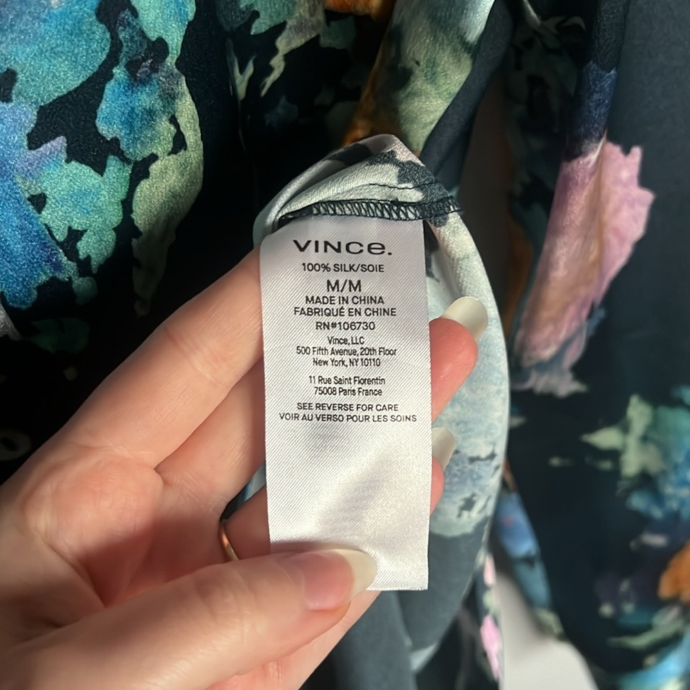 Vince - Painted Bouquet Silk Sculpted Long Sleeve Shirt - Picture 5 of 8